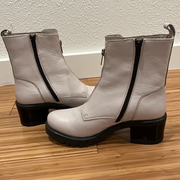 Off-White Boots Size 8 - Picture 7 of 11